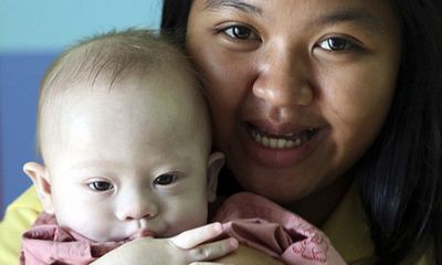 Thái Lan cấm người nước ngoài thuê phụ nữ mang thai hộ