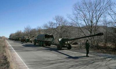 Lực lượng ly khai miền đông Ukraine rút vũ khí hạng nặng