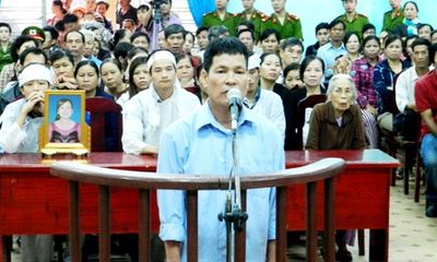 Đà Nẵng: Án chung thân cho kẻ cuồng ghen đâm chết người tình