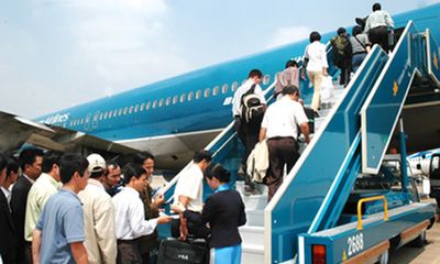 Vietnam Airlines: 1.000 khách bị huỷ chuyến Paris - TP.HCM