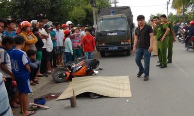 TP.HCM: Tai nạn thương tâm trên đường Nguyễn Xiển