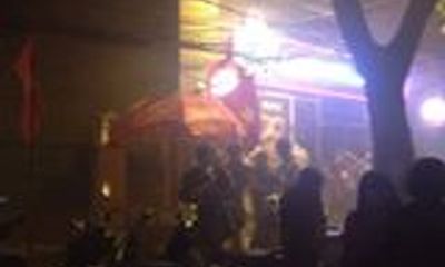 Hà Nội: Hỏa hoạn lớn tại nhà hàng, khách “bỏ ăn” tháo chạy