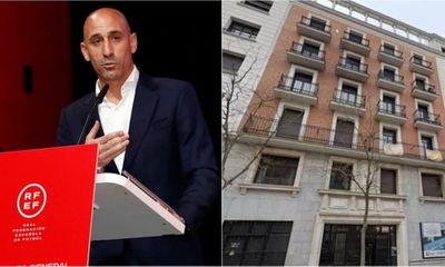Cựu chủ tịch LĐBĐ Tây Ban Nha rao bán nhà sau khi tuyên bố từ chức