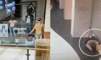 Người đàn ông đóng giả ma-nơ-canh trong trung tâm thương mại để trộm nữ trang, quần áo