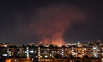 Israel không kích sân bay Damascus, nhiều chuyến bay phải chuyển hướng