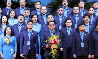 Ông Nguyễn Đình Khang tái đắc cử chức Chủ tịch Tổng Liên đoàn Lao động Việt Nam khóa XIII