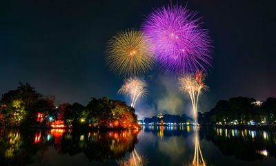 Ngắm nhìn hình ảnh pháo hoa rực rỡ chào đón năm mới 2024 trên khắp cả nước