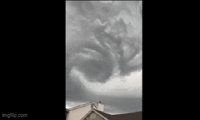 Video-Hot - Đám mây xám lớn cuộn tròn trên bầu trời khiến nhiều người sợ hãi