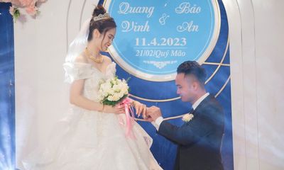 Chuyện tình cảm động của cặp đôi trong đám cưới gây sốt ở Phú Thọ