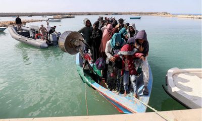 Chìm thuyền ngoài khơi Libya, ít nhất 55 người di cư thiệt mạng 