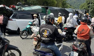 Đèo Bảo Lộc ùn tắc hơn 10 km vì tai nạn liên hoàn