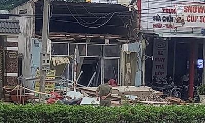 Bình Dương: Tường đổ khiến 1 lao động tử vong 