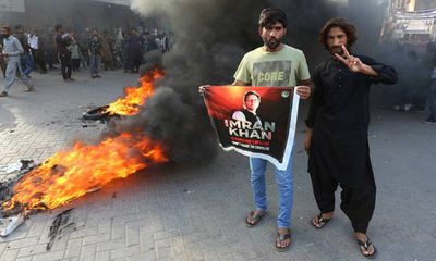 Tòa án Tối cao Pakistan ra lệnh trả tự do cho cựu Thủ tướng Imran Khan