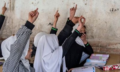 Gần 80 nữ sinh tiểu học bị đầu độc ở Afghanistan