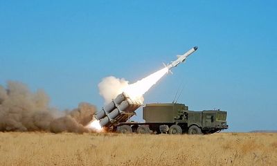 Nga triển khai tổ hợp tên lửa phòng thủ áp sát biên giới Ukraine