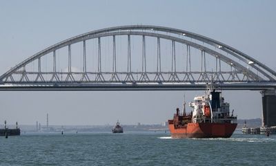 Ukraine cảnh báo đánh chìm mọi tàu Nga đi qua biển Đen