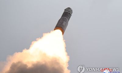 Triều Tiên phóng tên lửa sau khi tàu ngầm thứ 2 của Mỹ đến Hàn Quốc