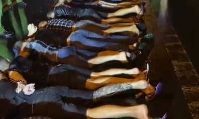Tiền Giang: Cảnh sát chặn cầu bắt giữ hơn 30 