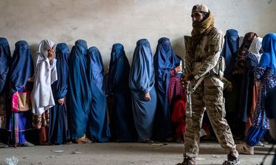 Cuộc sống của phụ nữ Afghanistan thay đổi ra sao sau 2 năm Taliban nắm quyền?