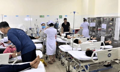 Đắk Lắk: 17 học sinh nhập viện cấp cứu nghi bị ngộ độc trà sữa