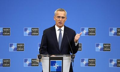 Tổng thư ký NATO bất ngờ cảnh báo về khả năng quân sự của Nga