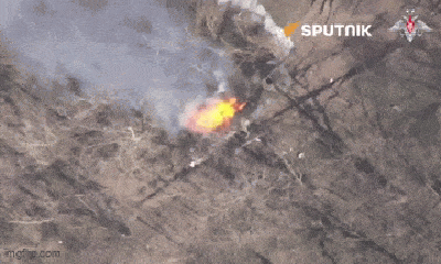 UAV Nga tấn công chính xác, pháo tự hành Ukraine chìm trong biển lửa