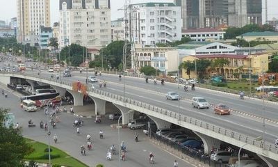 Hà Nội cấm xe máy, xe thô sơ qua cầu vượt Mai Dịch trong 2 tuần