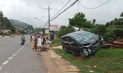 Tin tức tai nạn giao thông mới nhất ngày 10/6 : Ô tô mất lái tông trúng xe máy, 2 người thương vong
