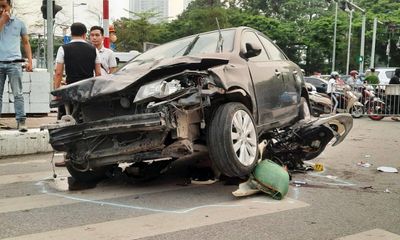 Vụ ô tô đâm loạt xe ở Hà Nội: Tạm giữ hình sự lái xe, kích hoạt báo động đỏ cứu nạn nhân gặp nạn