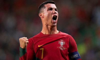 Cristiano Ronaldo tiếp tục lập kỷ lục “vô tiền khoáng hậu”