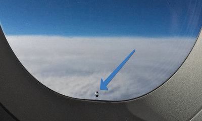 Tác dụng không ngờ của lỗ nhỏ trên cửa sổ máy bay