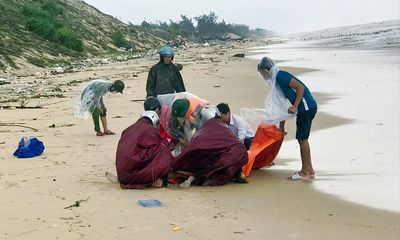 Phát hiện thi thể cô gái 29 tuổi trôi dạt trên bờ biển Thừa Thiên- Huế