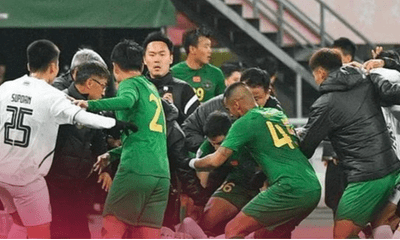 Cầu thủ Thái Lan và Trung Quốc lao vào đánh nhau tại AFC Champions League