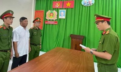 Công an TP.HCM khởi tố Giám đốc Chi cục Đăng kiểm Long An Phạm Hoài Hà và 8 người liên quan