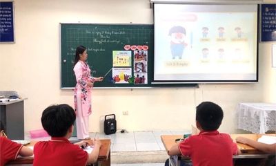Hà Nội: Gần 23.000 giáo viên được thăng hạng và hưởng lương mới