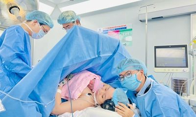 Em bé thứ hai tại Việt Nam được thông tim trong bào thai chào đời khỏe mạnh
