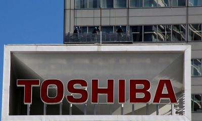 Tập đoàn điện tử Toshiba có thể bị chia thành 3 công ty