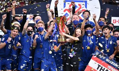 Lên ngôi tại AFF Cup 2020, báo chí Thái Lan nói gì về đội nhà?