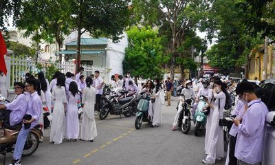 Vụ hàng chục học sinh ở Thanh Hoá không được dự khai giảng: Nhà trường giải trình gì?