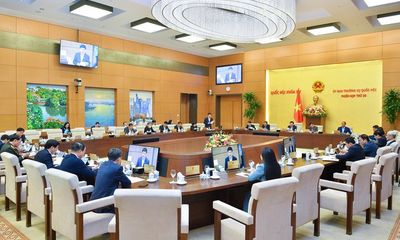 Bế mạc phiên họp thứ 20 của Ủy ban Thường vụ Quốc hội