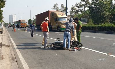 Tin tức tai nạn giao thông mới nhất ngày 11/3: Sau cú ngã xe máy trượt dài 10m, nam thanh niên tử vong