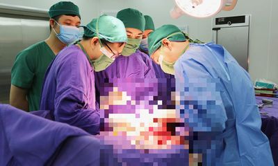 Tin tức đời sống ngày 12/8: Phẫu thuật thành công cho bệnh nhân bị ung thư tinh hoàn