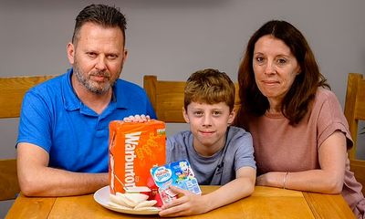 Tin tức đời sống ngày 21/8: Lạ kỳ bé trai chỉ ăn bánh mì, sữa chua trong suốt 10 năm