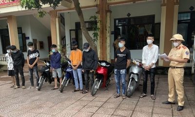 Xử phạt 11 thanh niên tụ tập đua xe trái phép ở Nghệ An