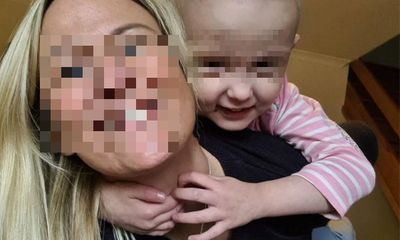 Tin tức đời sống ngày 1/10: Mẹ phát hiện con gái bị ung thư nhờ vết bầm tím trên mặt