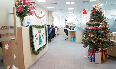 Không gian văn phòng thêm ấm áp dịp Giáng sinh với 6 ý tưởng trang trí độc đáo