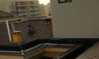 Tin tức đời sống ngày 7/12: Hoảng hồn cảnh 4 đứa trẻ rủ nhau trèo ra mái nhà 28 tầng để chơi
