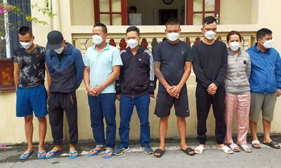 Triệt xóa sới bạc trong rừng luồng ở Thanh Hóa, bắt giữ 8 đối tượng