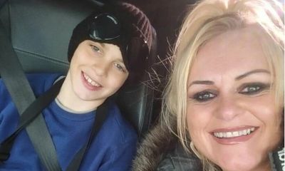 Bé trai 12 tuổi chết não chỉ vì làm theo thử thách ngạt thở trên TikTok