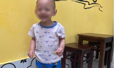 Chia sẻ xúc động của BTV Sơn Lâm về bé trai 2 tuổi bị bỏ rơi ở Hà Nội